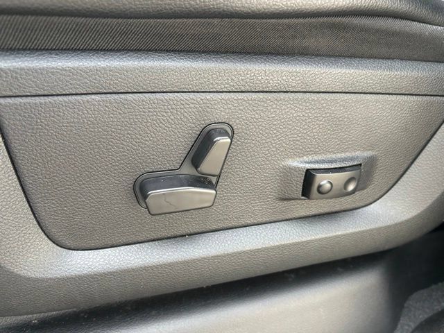 Used 2024 RAM 2500 Rebel AWD/4WD image 28