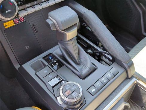 Certified 2025 Toyota Tacoma 4x4 Double Cab Hybrid image 12