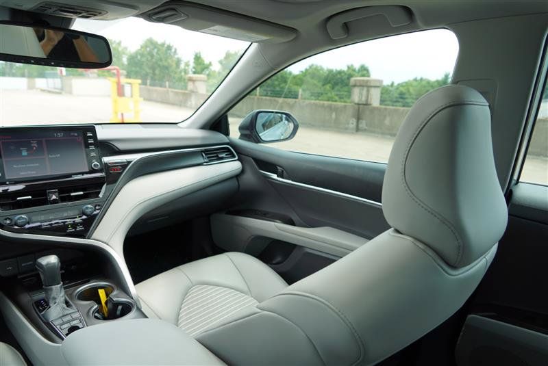 Used 2024 Toyota Camry SE w/ Audio Upgrade Package FWD image 41
