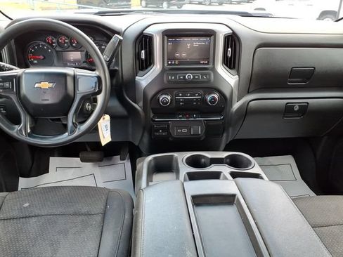 Used 2022 Chevrolet Silverado 2500 Custom w/ Custom Convenience Package AWD/4WD image 28