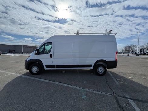 Used 2023 RAM ProMaster 2500 image 18