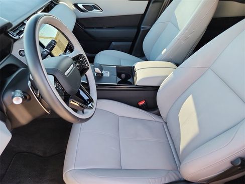Used 2026 Land Rover Range Rover Velar Dynamic SE image 10