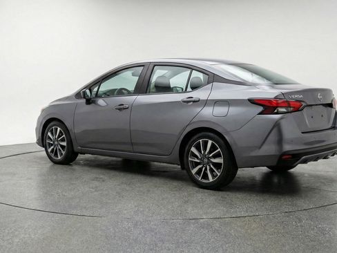 Used 2025 Nissan Versa SV FWD image 6