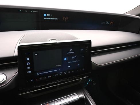 Used 2024 Lincoln Nautilus Reserve w/ Equipment Group 202A AWD/4WD image 26