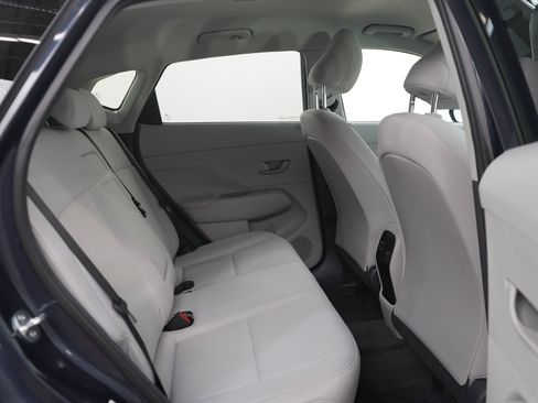 Used 2025 Hyundai Kona SEL AWD/4WD image 12