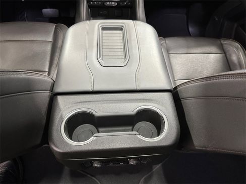 Used 2023 Chevrolet Tahoe High Country image 21