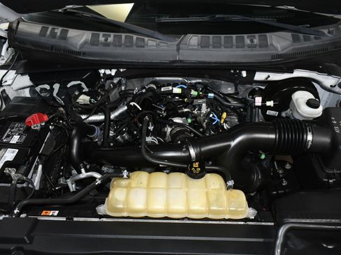 Used 2019 Ford F150 XLT image 93