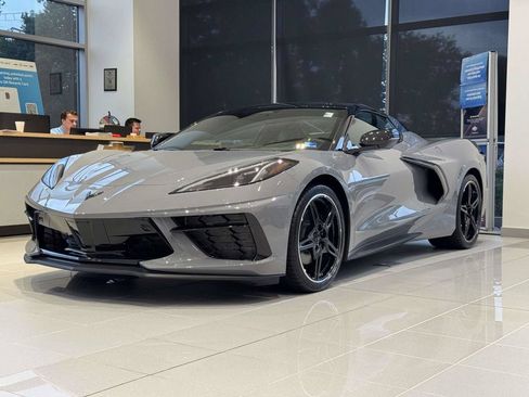 Used 2024 Chevrolet Corvette Stingray Premium Conv w/ Battery Protection Package RWD image 25