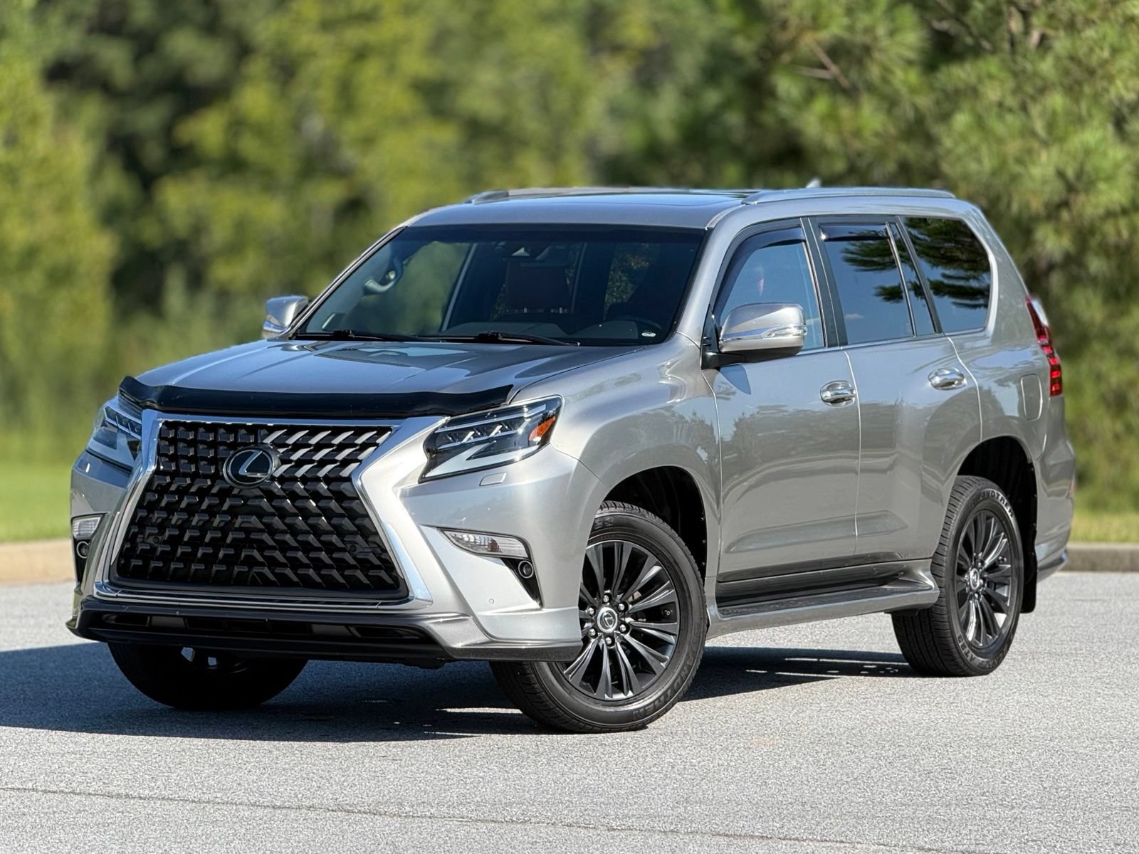 Used 2021 Lexus GX 460 Premium w/ Accessory Package AWD/4WD image 8