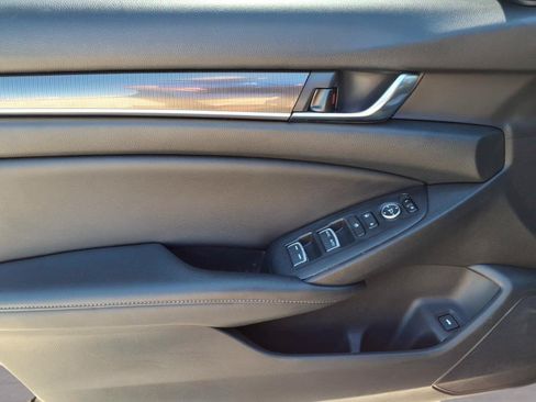 Used 2021 Honda Accord Sport image 16