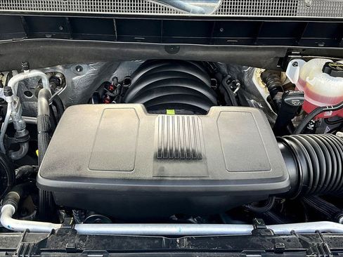 Used 2025 Chevrolet Silverado 1500 LTZ AWD/4WD image 32