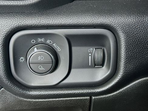 Used 2022 RAM 1500 Big Horn AWD/4WD image 17