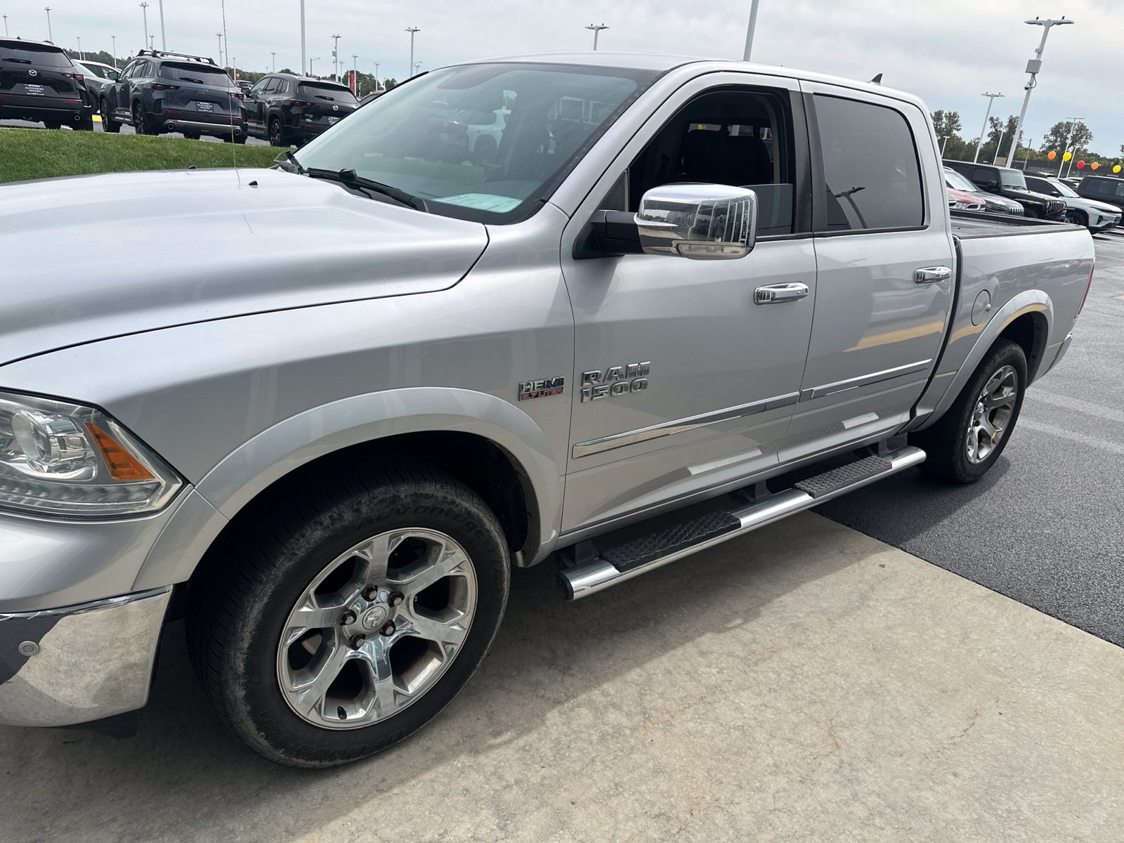 Used 2015 RAM 1500 Laramie w/ Convenience Group AWD/4WD image 1