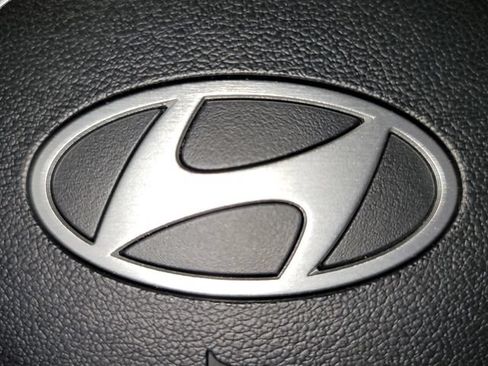 Used 2024 Hyundai Elantra SE FWD image 24