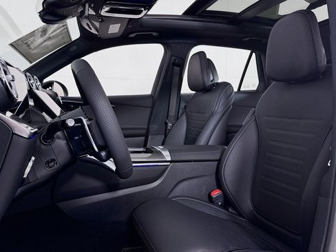 New 2026 Mercedes-Benz GLC 43 AMG 4MATIC image 16