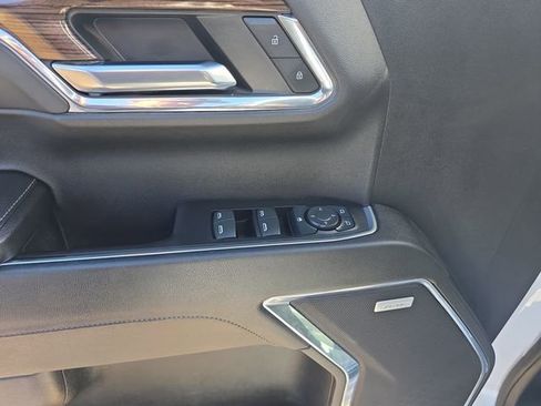 Used 2024 Chevrolet Silverado 1500 LT Trail Boss w/ Convenience Package II image 11