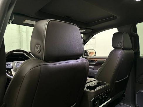 Used 2022 GMC Sierra 1500 Denali AWD/4WD image 50