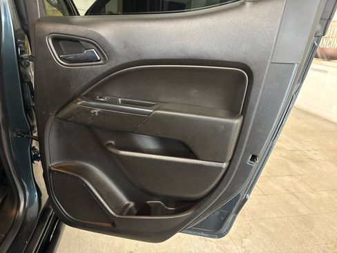 Used 2018 Chevrolet Colorado ZR2 image 49