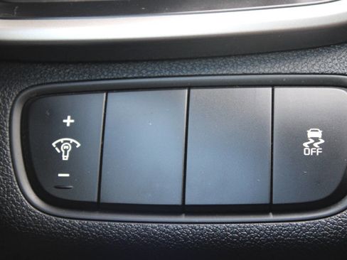 Used 2018 Kia Sorento FWD image 31