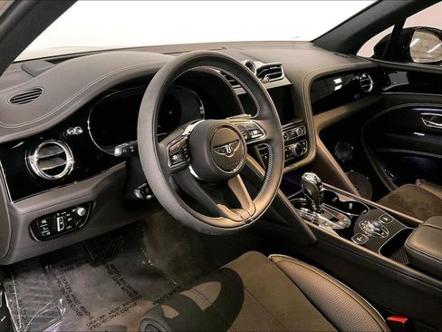 Used 2023 Bentley Bentayga S image 7