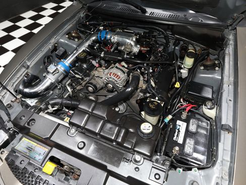 Used 2002 Ford Mustang GT RWD image 2