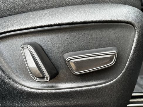 Used 2024 Toyota Grand Highlander AWD Hybrid image 24