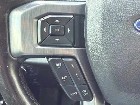 Used 2018 Ford Expedition Platinum image 12