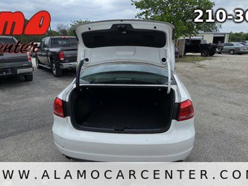 Used 2012 Volkswagen Passat 2.5 S image 21