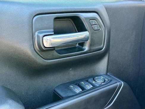 Used 2025 Chevrolet Silverado 1500 Custom Trail Boss image 17