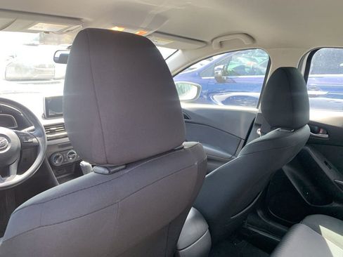 Used 2016 MAZDA MAZDA3 i Sport FWD image 19