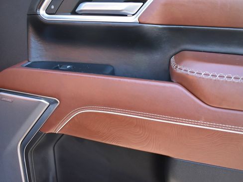 Used 2024 GMC Sierra 2500 Denali Ultimate w/ Max Trailering Package image 13