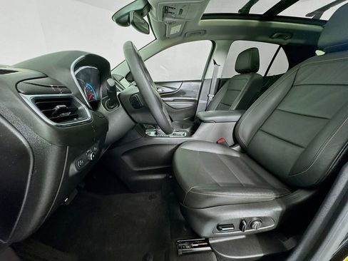 Used 2018 Chevrolet Equinox Premier image 27