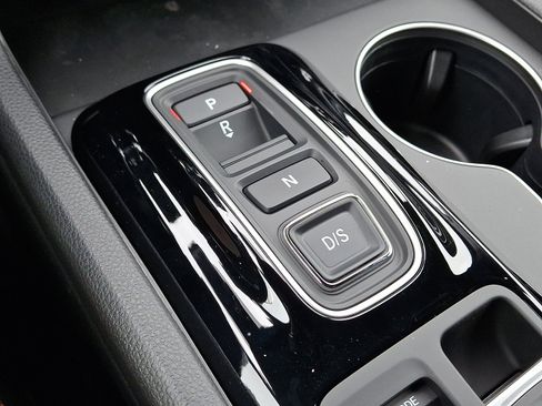 New 2025 Honda Pilot Sport image 10