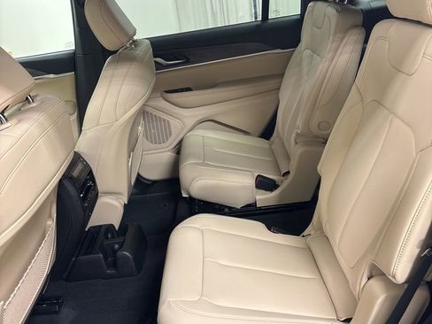 New 2025 Jeep Grand Cherokee L Limited image 22