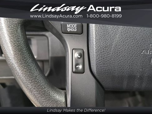 Used 2017 Toyota Tacoma SR image 16