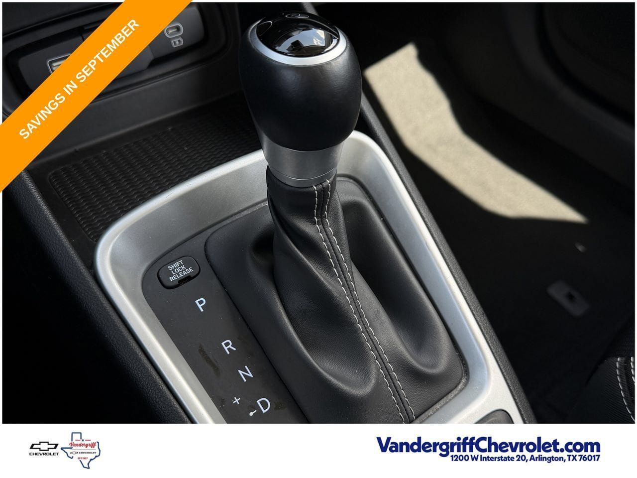 Used 2025 Hyundai Venue SEL FWD image 18