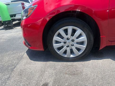 Used 2017 Nissan Sentra SV FWD image 4