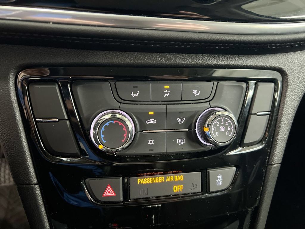 Used 2022 Buick Encore Preferred w/ Safety Package FWD image 16
