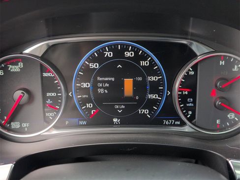 Used 2023 Chevrolet Traverse Premier image 12