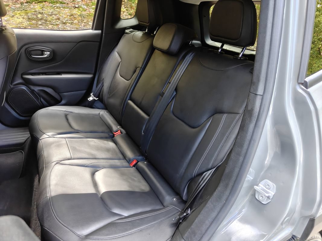 Used 2021 Jeep Renegade Limited AWD/4WD image 16