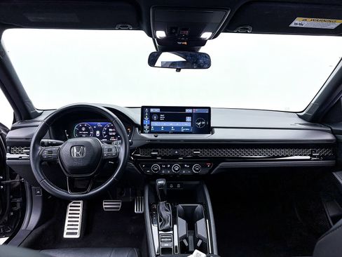 Used 2023 Honda Accord Sport image 25