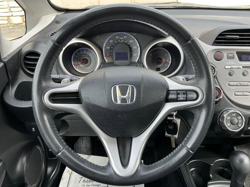 Used 2011 Honda Fit Sport image 19