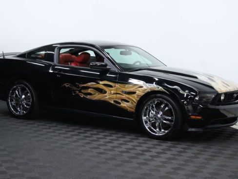 Used 2010 Ford Mustang GT Premium image 1