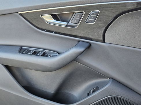 Used 2022 Audi Q7 3.0T Premium Plus image 25