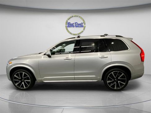 Used 2018 Volvo XC90 T6 Momentum w/ Convenience Package image 2