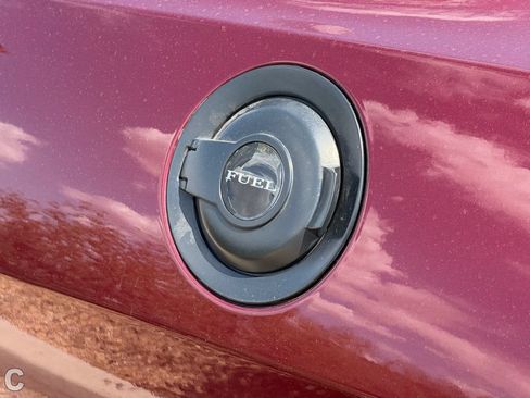Used 2018 Dodge Challenger SRT Hellcat RWD image 20
