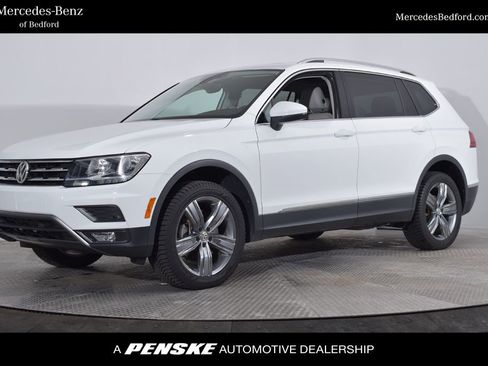 Used 2020 Volkswagen Tiguan SEL image 1