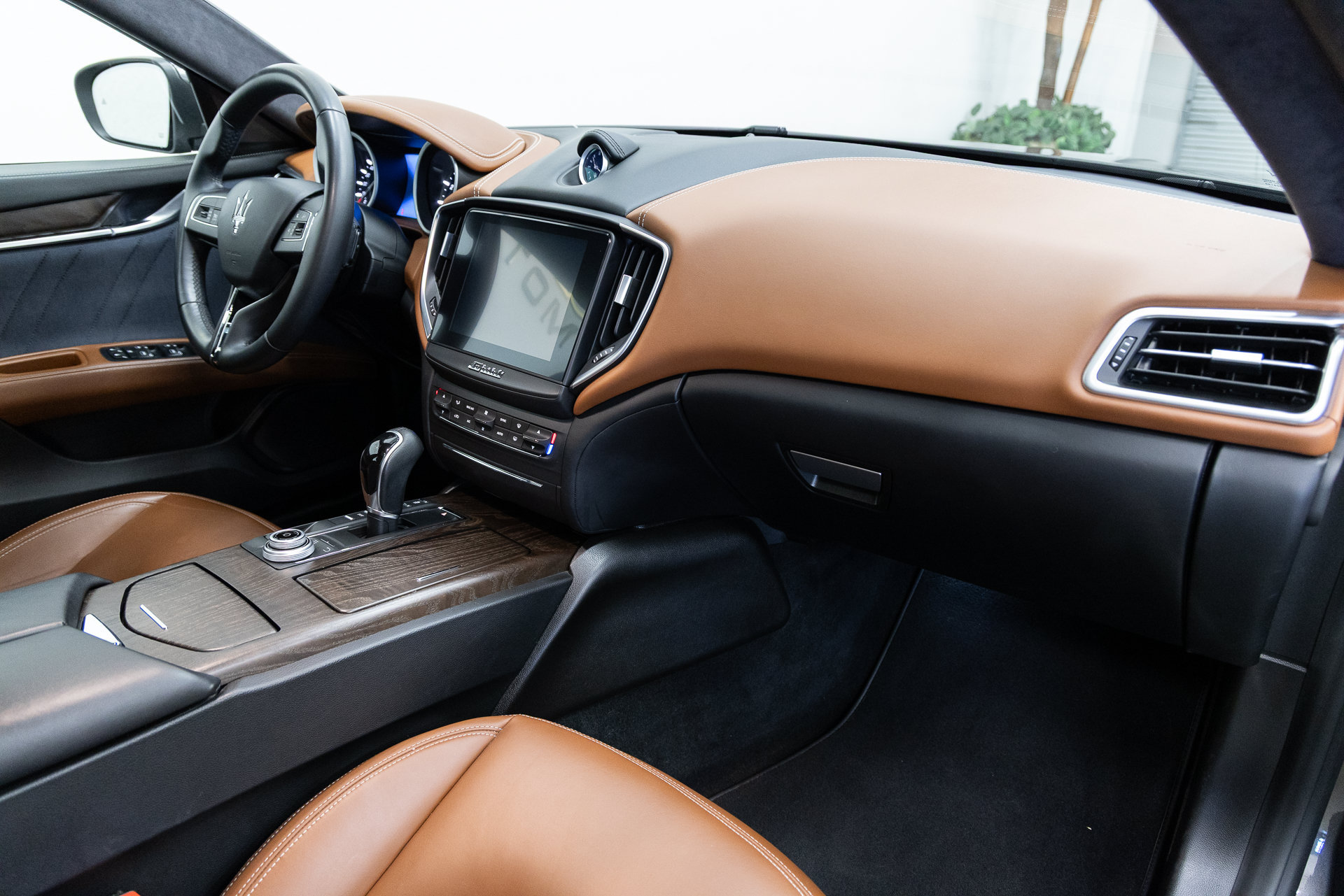 Used 2018 Maserati Ghibli GranLusso RWD image 13