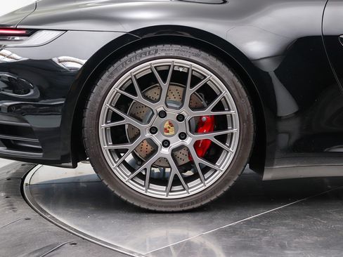 Used 2024 Porsche 911 Carrera S RWD image 15