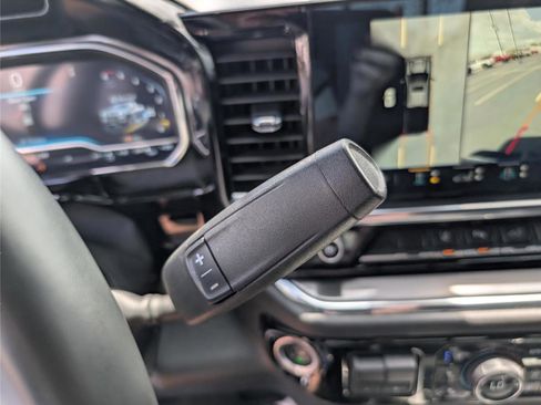 Used 2024 Chevrolet Silverado 2500 High Country w/ High Country Premium Package image 15